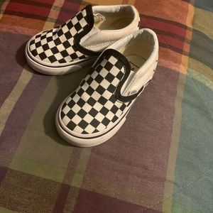 Toddler Checkered vans size 5